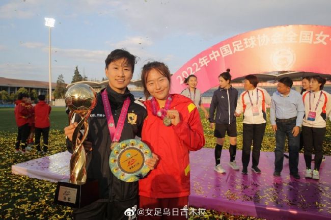 直到他遇到了和他一样心怀国仇家恨、却似乎比他更游刃有余的林婴婴，在和她并肩作战与各方势力展开明争暗斗的过程中，于乱世中求生的金深水第一次开始真正地觉醒……导演高群书表示，在做剧本的时候就觉得这部电影更应该叫“活着”：“谍战片的故事无论如何走向，其实都存在‘如何活下去’这样一个核心目标